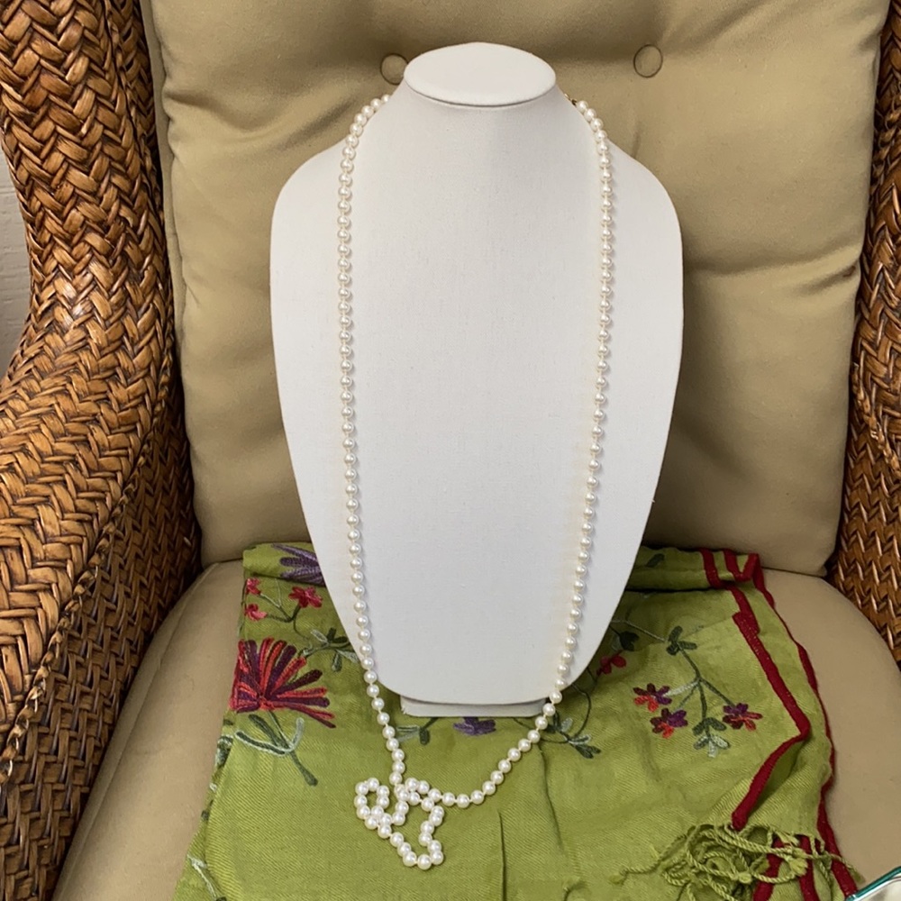 Vintage Marvella Pearl Necklace 54 inch - Picture 4 of 9